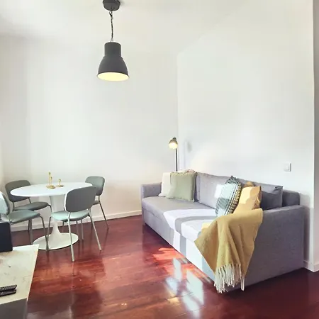 Castle View, Two Bedroom Apartament *